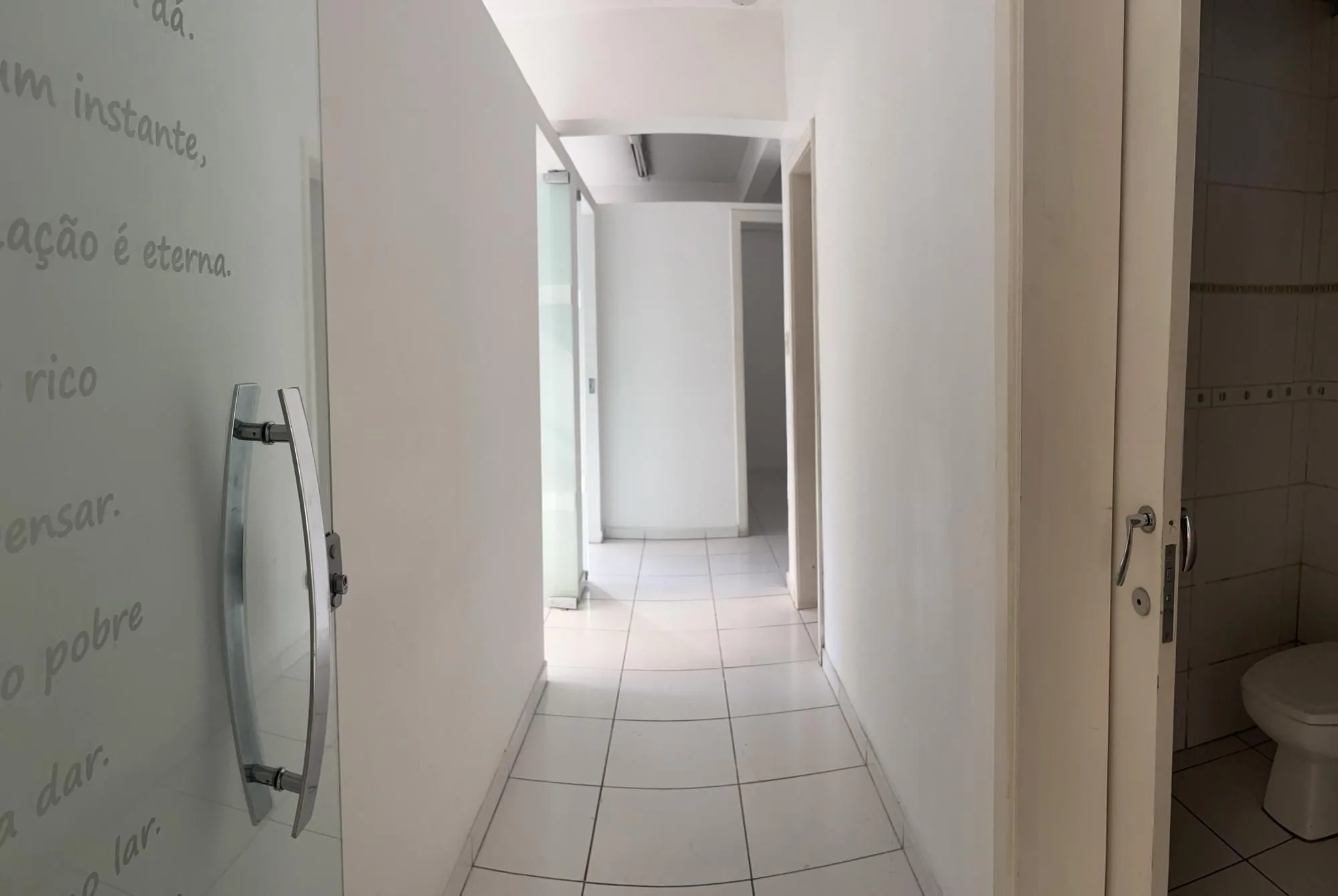 Imagem Excelente Oportunidade! Sala comercial para venda no centro de Porto Alegre.