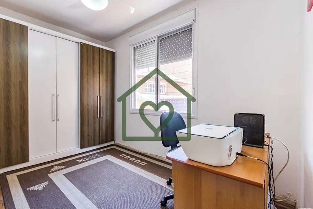 Imagem CASA DE 149m² NO CONDOMÍNIO JARDIM MEDIANEIRA, COM 3 QUARTOS, 2 BANHEIROS, SALA, COZINHA ESPAÇOSA...