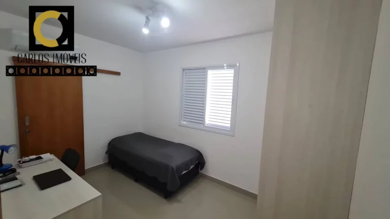 Imagem Casa sobreposta a venda, super bem localizada em Santos