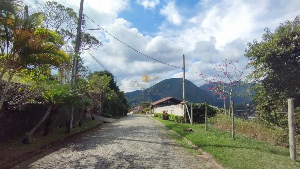 Imagem Terreno em Condomínio para Venda em Teresópolis / RJ no bairro Green Valley