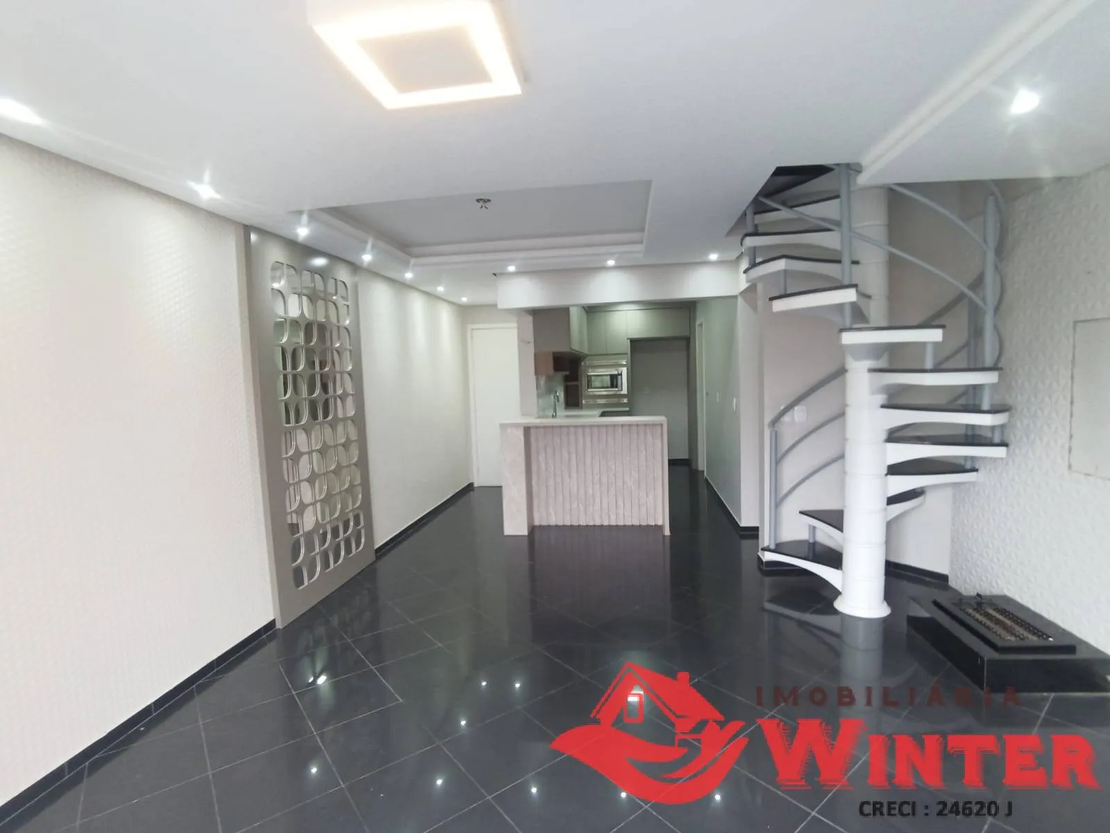 Foto do imóvel Cobertura com 4 dormítorios e 2 box de garagem!