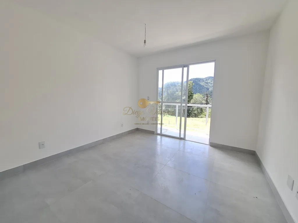 Imagem Casa em Condomínio para Venda em Teresópolis / RJ no bairro Albuquerque