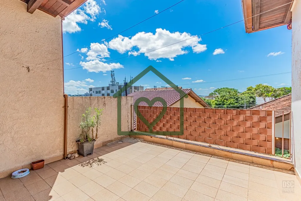 Imagem More na Mario Totta! Novidade com vista para o Rio Guaíba e pôr do sol. Lindo Jardim. 
Casa desocu...