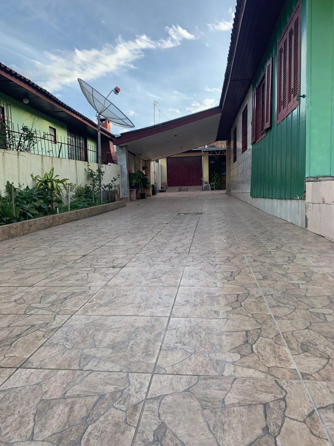 Imagem Oportunidade na Vila Elsa - Duas Casas no Mesmo Terreno!
