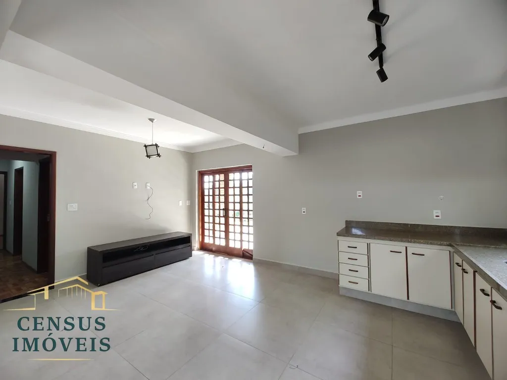 Foto do imóvel: Chácara à venda em Valinhos-SP: 4 quartos, 2 salas, 4 banheiros e 280, 00 m² de área no bairro Chácaras São Bento! em CHÁCARAS SÃO BENTO