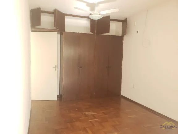 Imagem Casa com 4 quartos sendo 1 suíte e 4 vagas no Jardim Eulina em Campinas - SP