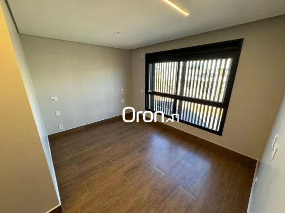Imagem Sobrado à venda, 244 m² por R$ 2.150.000,00 - Jardins Porto - Senador Canedo/GO