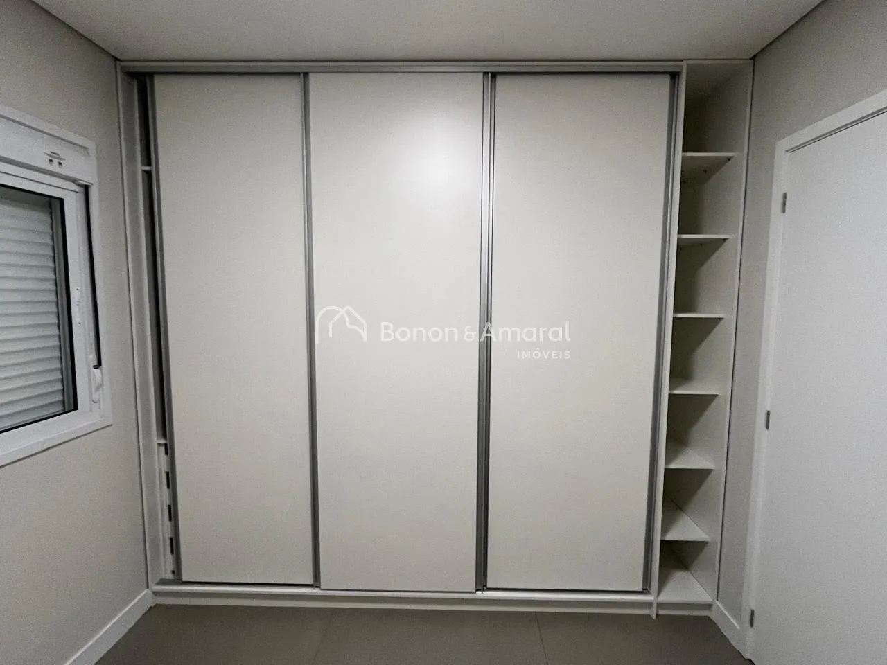 Imagem Apartamento com 2 Quartos e 3 banheiro à Venda, 90m² por R$ 950.000