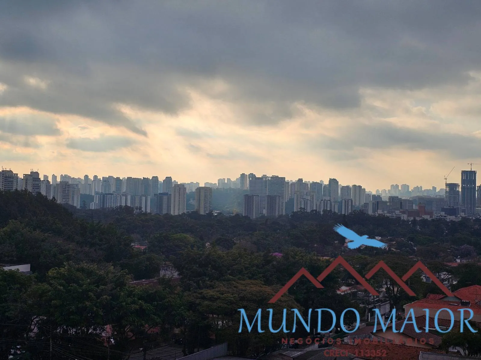 Imagem Seu Novo Lar Te Espera! 85m² Reformado, 2 Dorms (1 Suíte) -200m do Metro