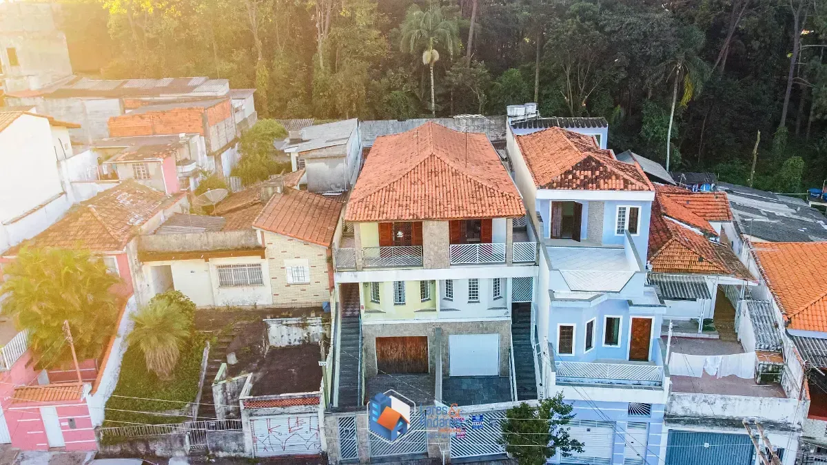 Imagem Sobrado para venda em Vila Mazzei com 3 quartos, sendo 1 suíte, 195m²