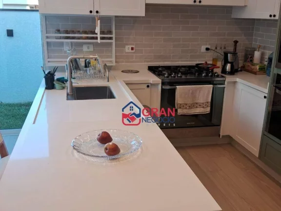Foto do imóvel Casa com 3 dormitórios à venda - Santa Cândida - Curitiba/PR