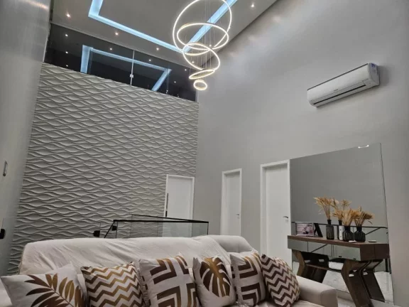 Imagem Casa Espetacular na Ponta Negra ,em um grande terreno, a casa conta, com 4 suítes, piscina , energia solar , campo de futebol, aceita financiamento
