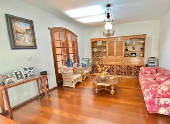 Imagem EXCELENTE CASA NO MANGABEIRAS COM 05 QUARTOS,02 SUÍTES E 04 VAGAS.