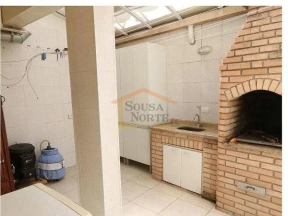 Imagem Casa em condomínio fechado, 3 dormitórios, sendo 1 suíte, sala 2 ambientes, lareira, cozinha plan...