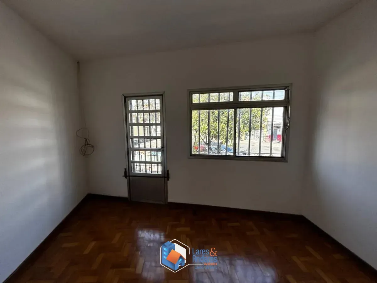 Imagem Sobrado para venda em Jardim Japão com 3 quartos, 302m²