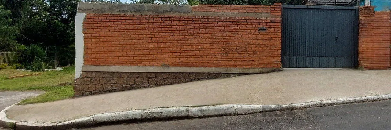 Imagem Casa com 3 quartos, no Bairro Ipanema - Porto Alegre/RS.