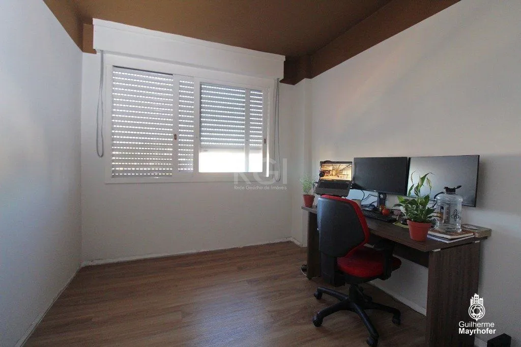Imagem Apartamento para Venda - 67m², 2 dormitórios, Cristal