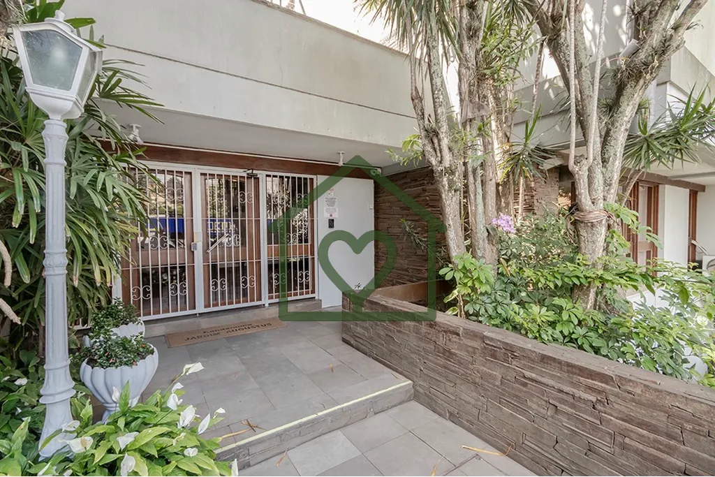 Imagem Apartamento com 74 m2 na região da Boa Vista em Porto Alegre, localizado no quarto andar de edifíc...