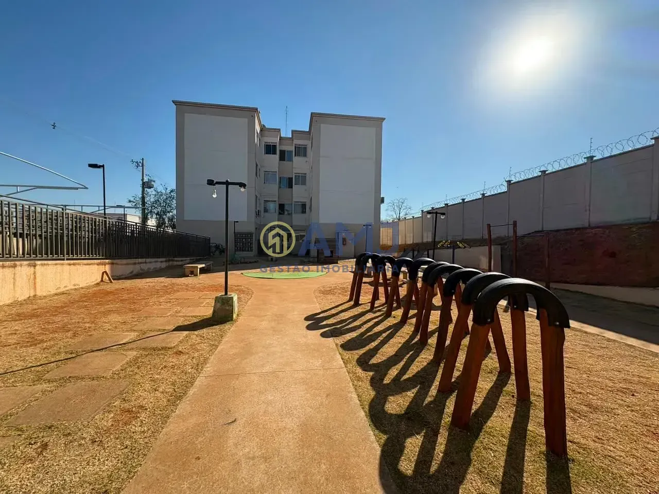 Imagem Apartamento Disponível para Venda e Locação - Condomínio Vila Cerrado II