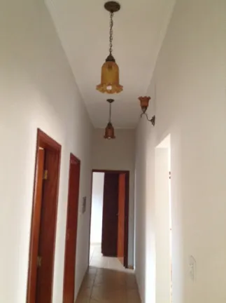 Casa com 5 Quartos à Venda, 239 m² em Vila Camargo - Bauru