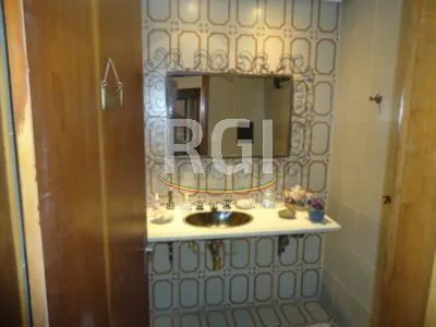 Imagem Casa para Venda - 330m², 4 dormitórios, 2 vagas - Glória
