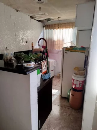 Imagem vende se apartamento em Itaquaquecetuba