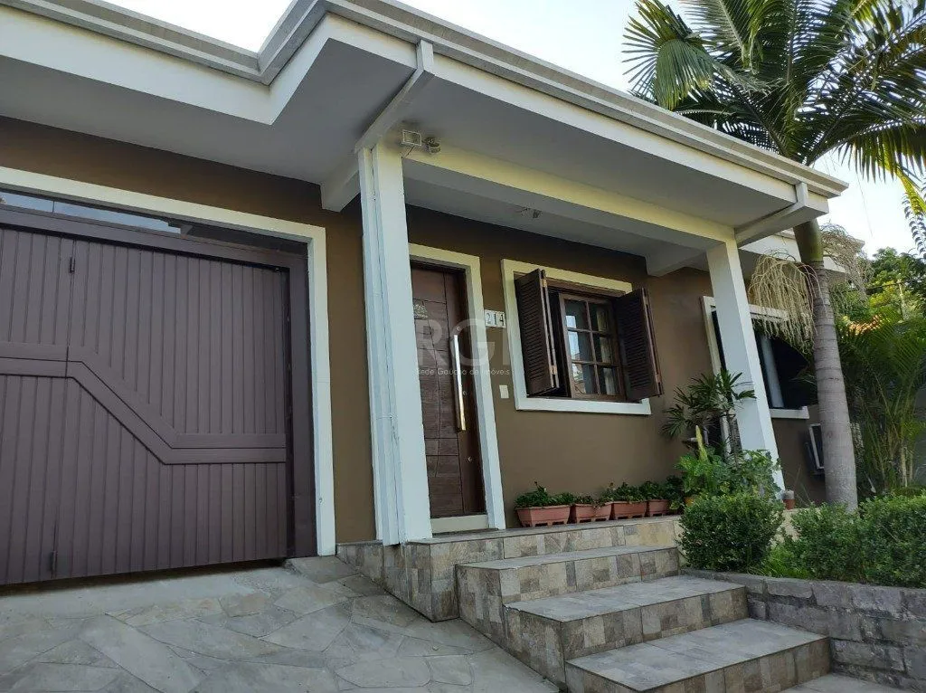 Imagem Casa para Venda - 214m², 2 dormitórios, 4 vagas - Parque Santa Fé