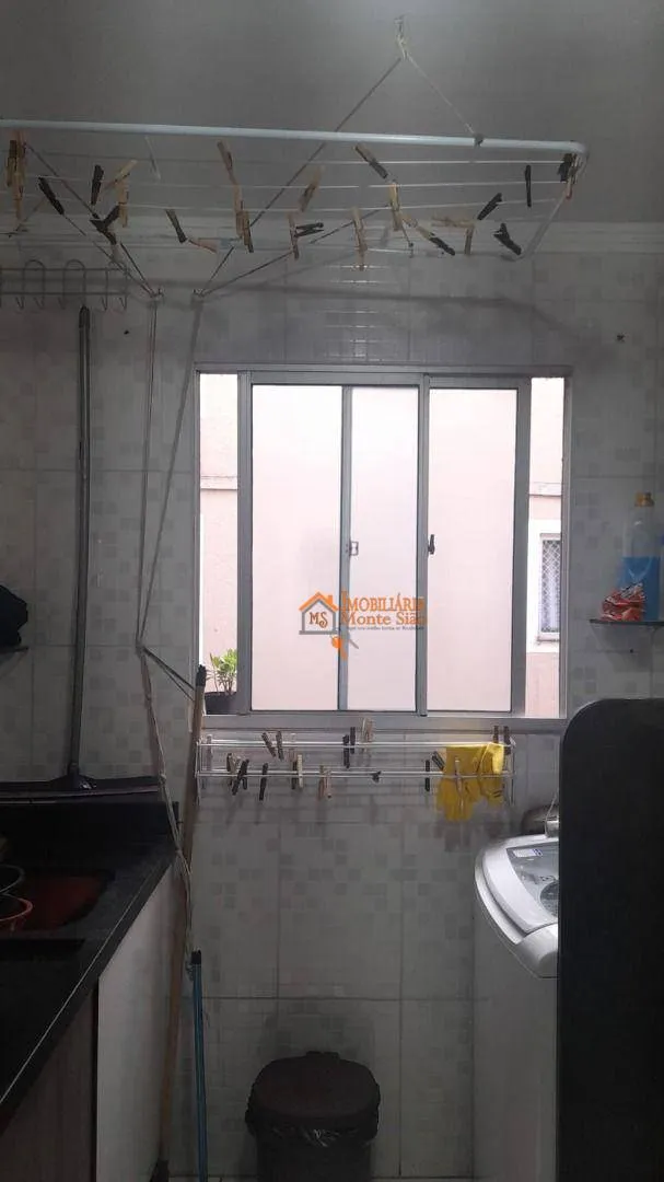Imagem Apartamento com 2 dormitórios à venda, 44 m² por R$ 240.000,00 - Água Chata - Guarulhos/SP