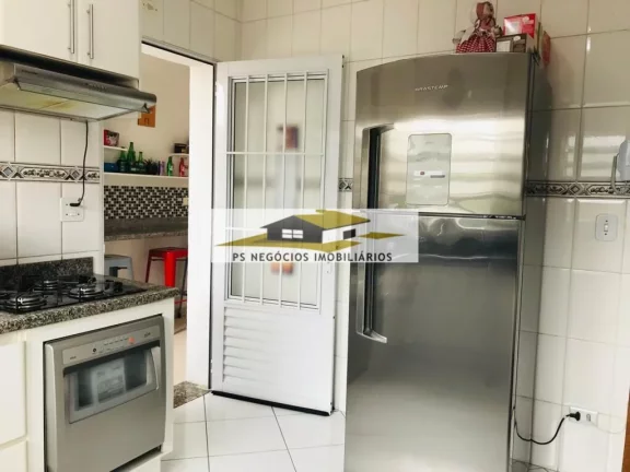 Imagem Sobrado Triplex no Cambuci a venda