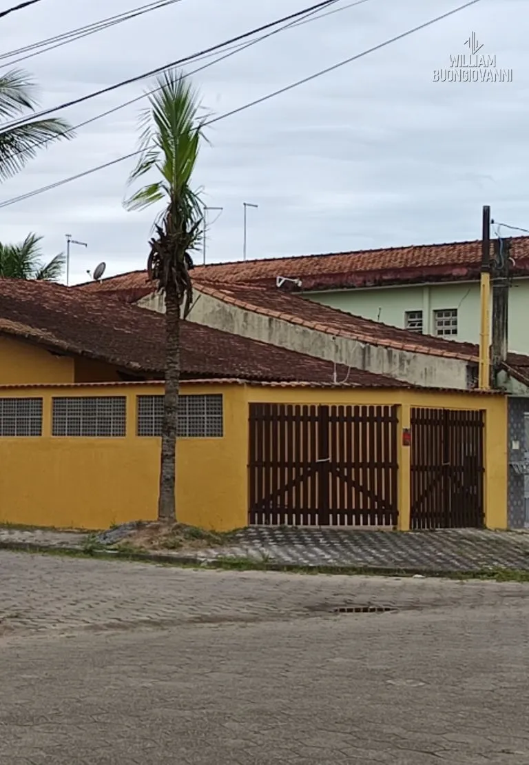 Imagem Casa térrea 2 dormitórios sendo 1 suíte em Mongaguá