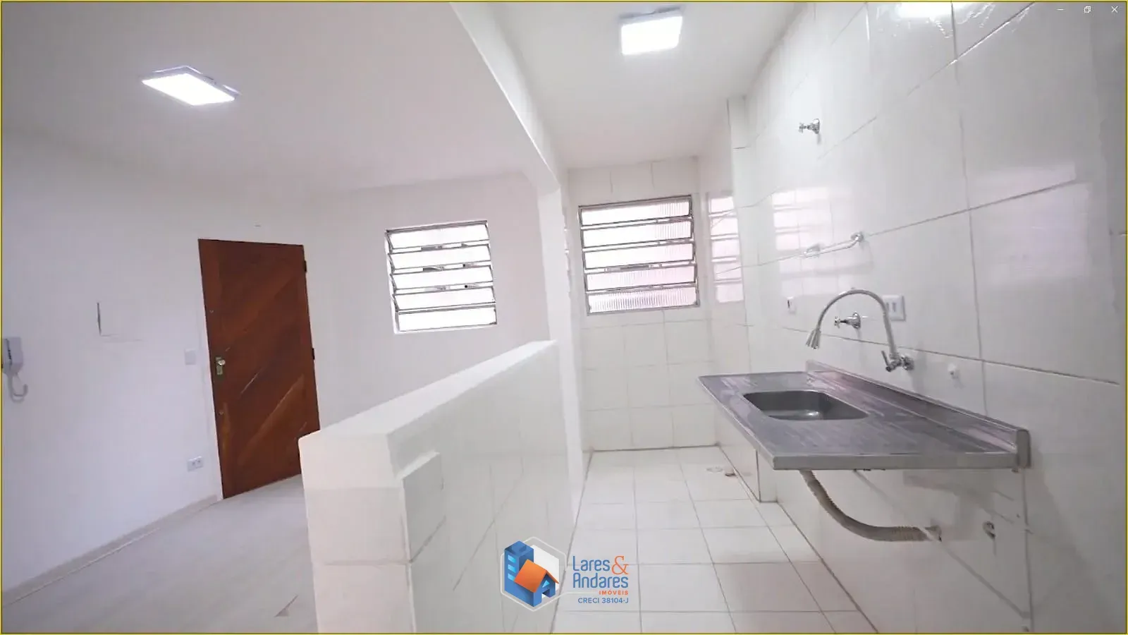 Imagem APARTAMENTO À VENDA COM 44 M², COM 1 DORM. AMPLO, COZINHA AMERICANA, COM ELEVADOR NO 2º ANDAR E BOX DE VIDRO, CONSOLAÇÃO, SÃO PAULO, SP.