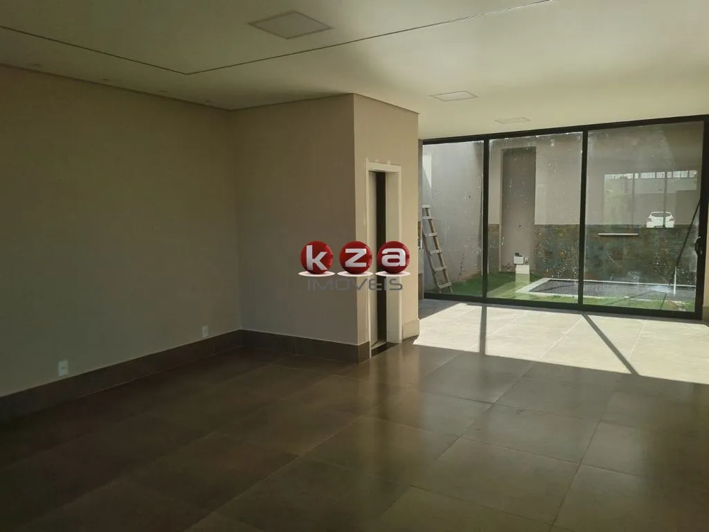 Imagem Imperdível oportunidade: Casa com piscina em condomínio à venda em Valinhos-SP, 3 suítes, 2 salas, 5 banheiros, 4 vagas, 185m².
