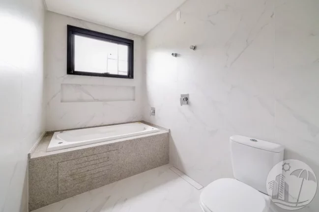Imagem Linda casa no CALEDÔNIA em Camboriú com 1 Suíte Master + 3