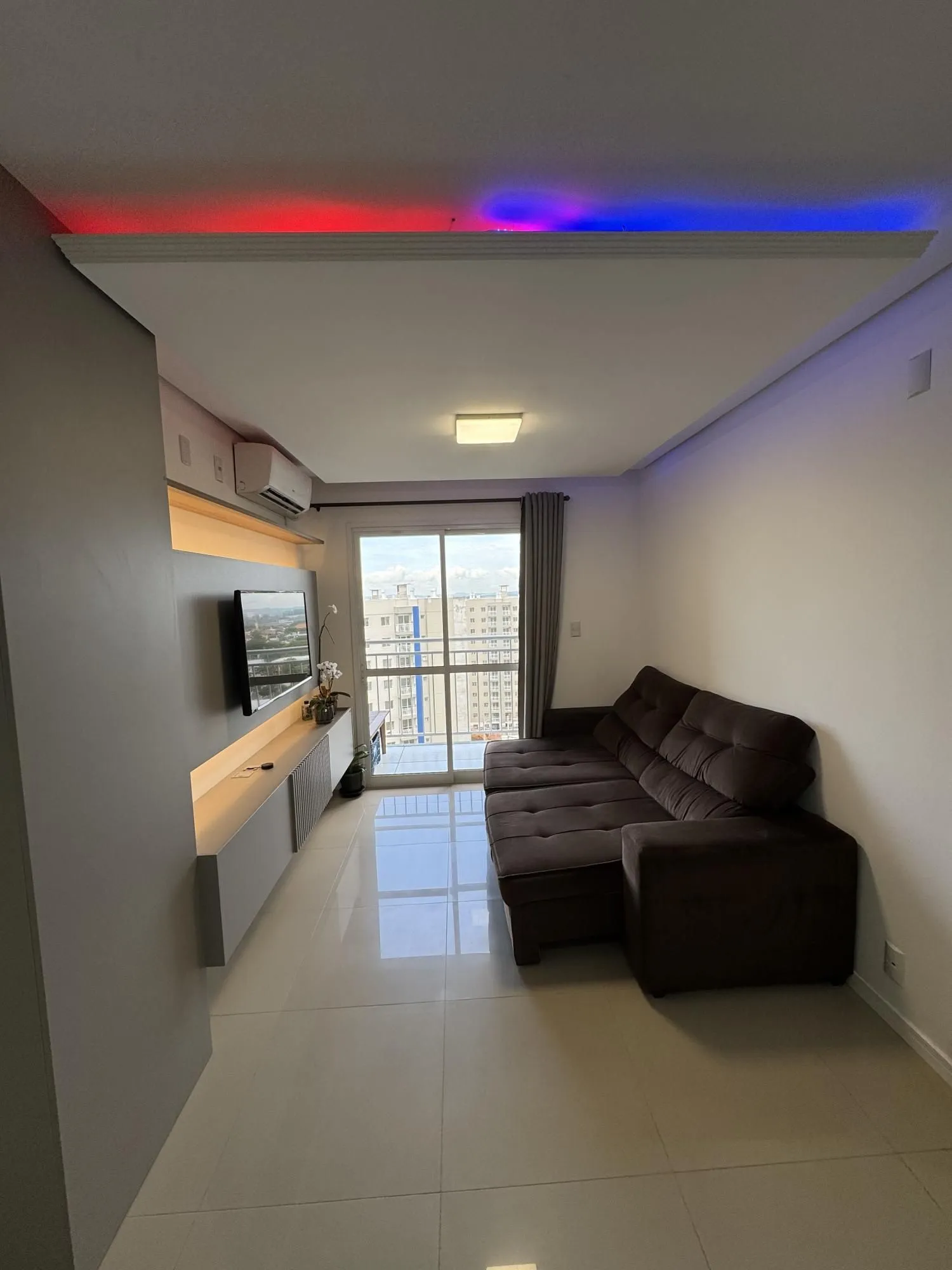 Imagem Apartamento de 2 dormitórios, 1 suíte e 1 vaga, em Canoas.