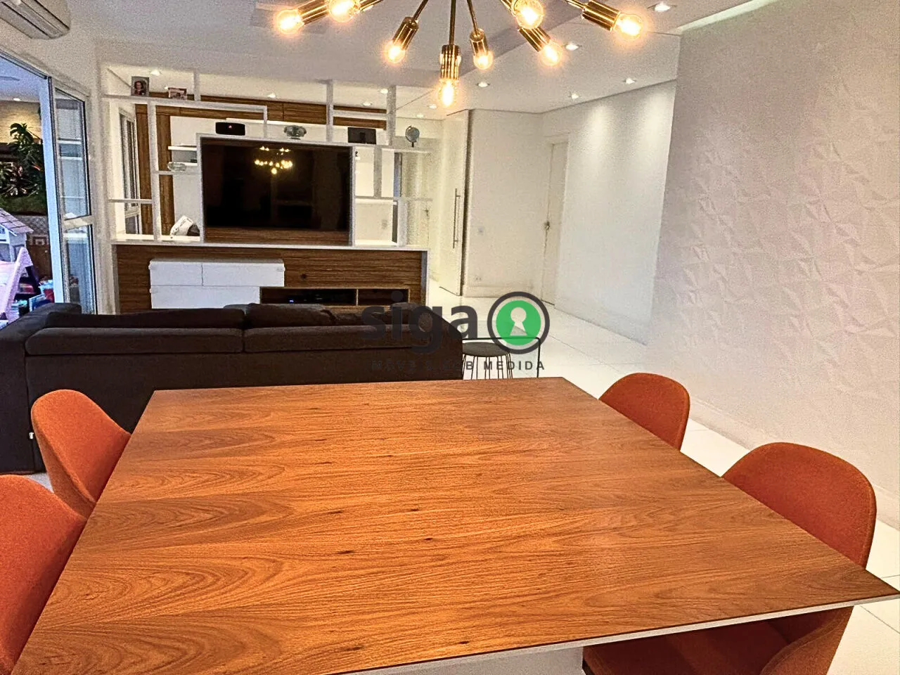 Foto do imóvel Apartamento de 200m2, com 3 suites e 3 vagas à venda no Panamby