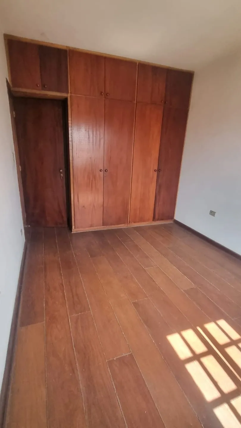 Imagem Sobrado à venda - 4 dormitórios (1 Suite)