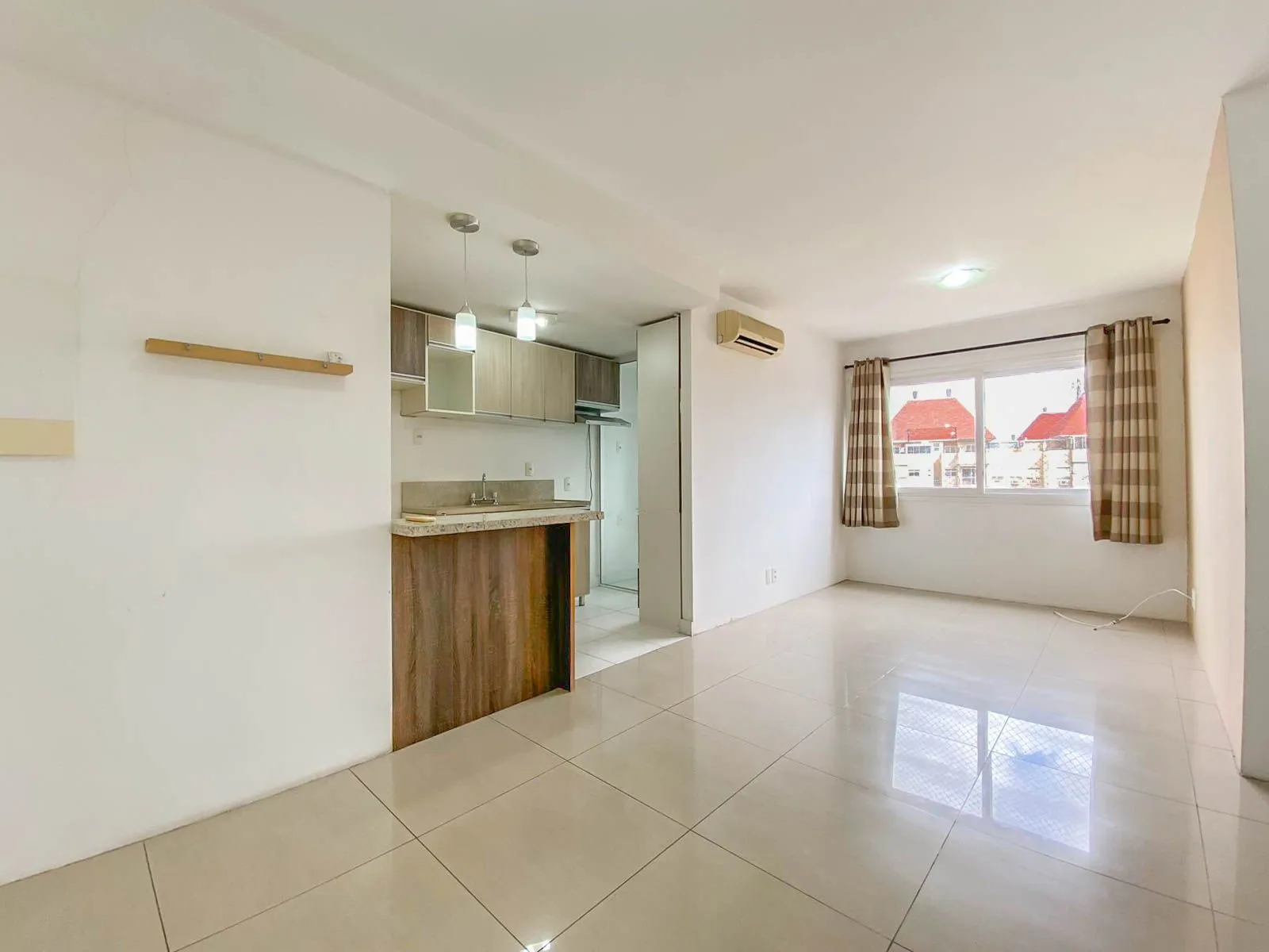 Imagem Apartamentos / 2 Dormitórios / 1 Suíte / 1 Vaga / São Sebastião / Porto Alegre / RS