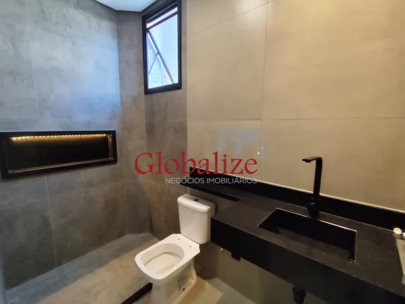 Imagem Casa Sobreposta Alta com 4 suítes, piscina e duas vagas no bairro do Boqueirão por R$2.085.000,00