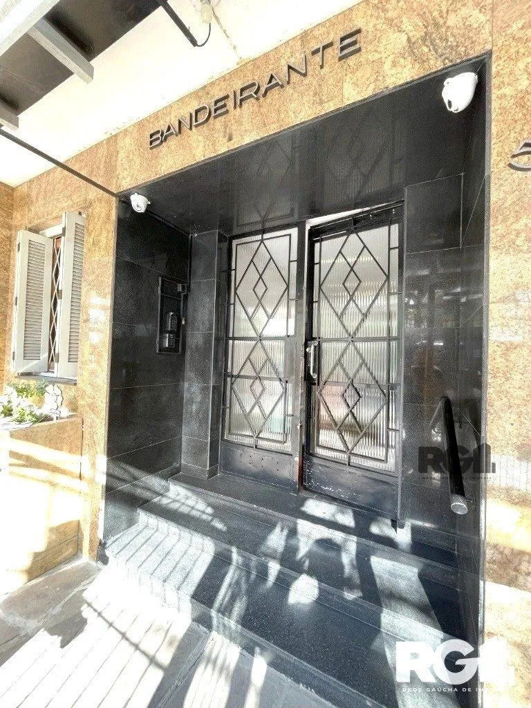 Imagem Apartamento de 2 dormitórios no bairro Cidade Baixa