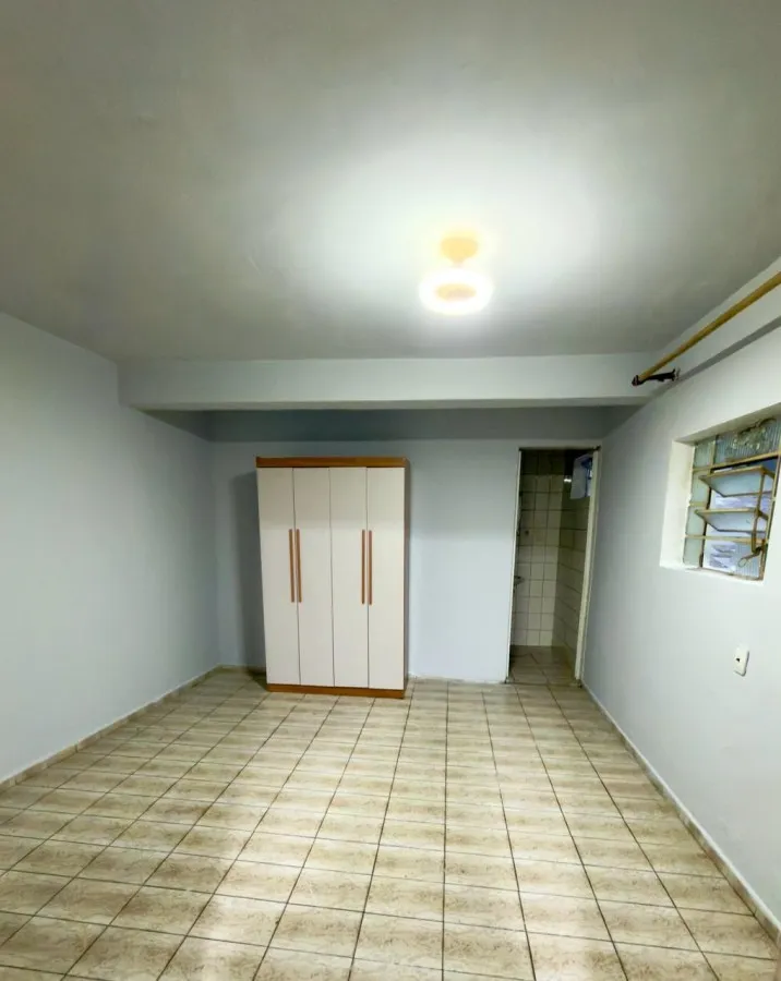 Imagem Casa para Venda em Santo André, Vila Vitória, 3 dormitórios, 1 suíte, 3 banheiros, 8 vagas