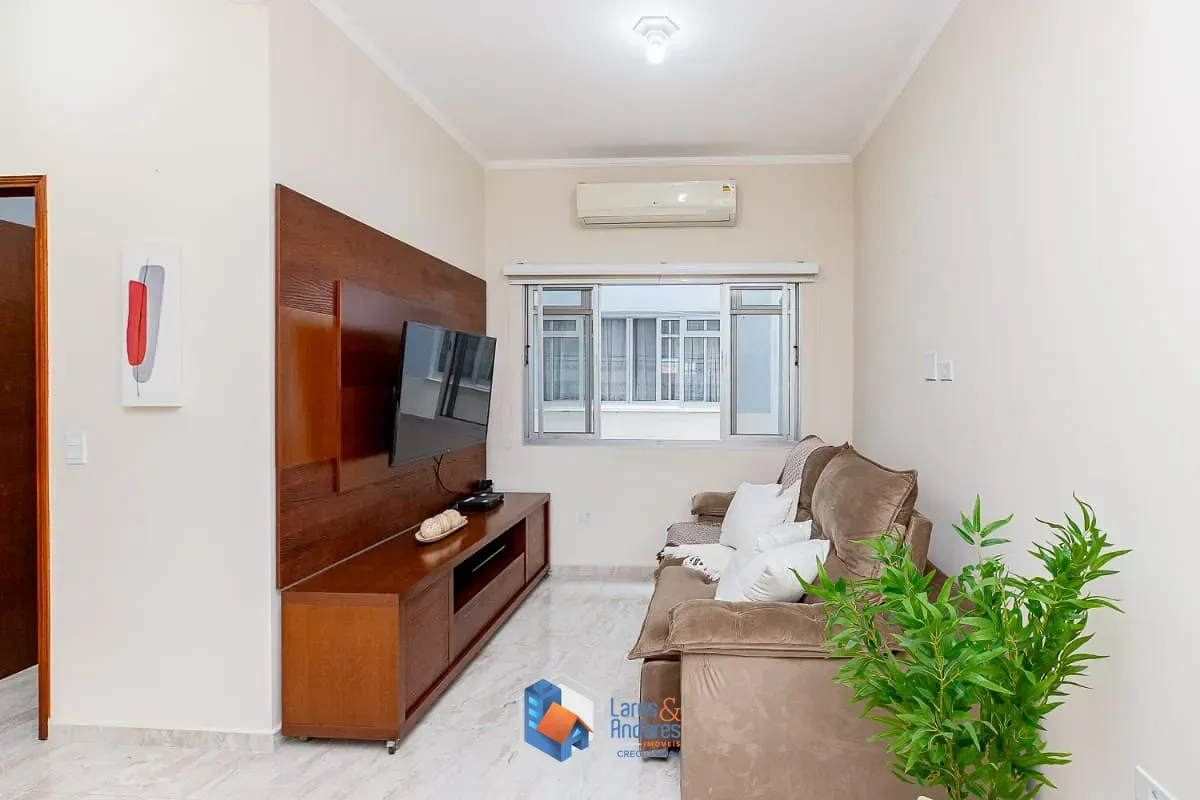 Imagem Sobrado para venda em Jardim Caravelas com 5 quartos, sendo 1 suíte, 200m²