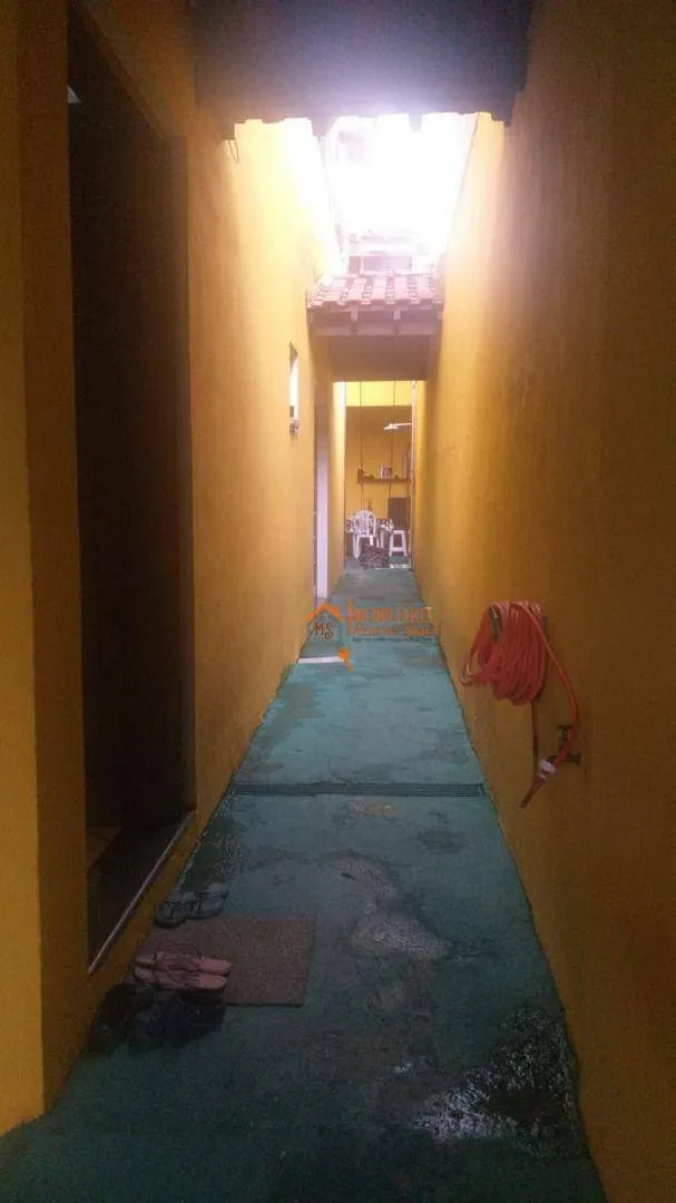 Imagem Sobrado com 2 dormitórios à venda, 146 m² por R$ 372.000,00 - Jardim Guaracy - Guarulhos/SP