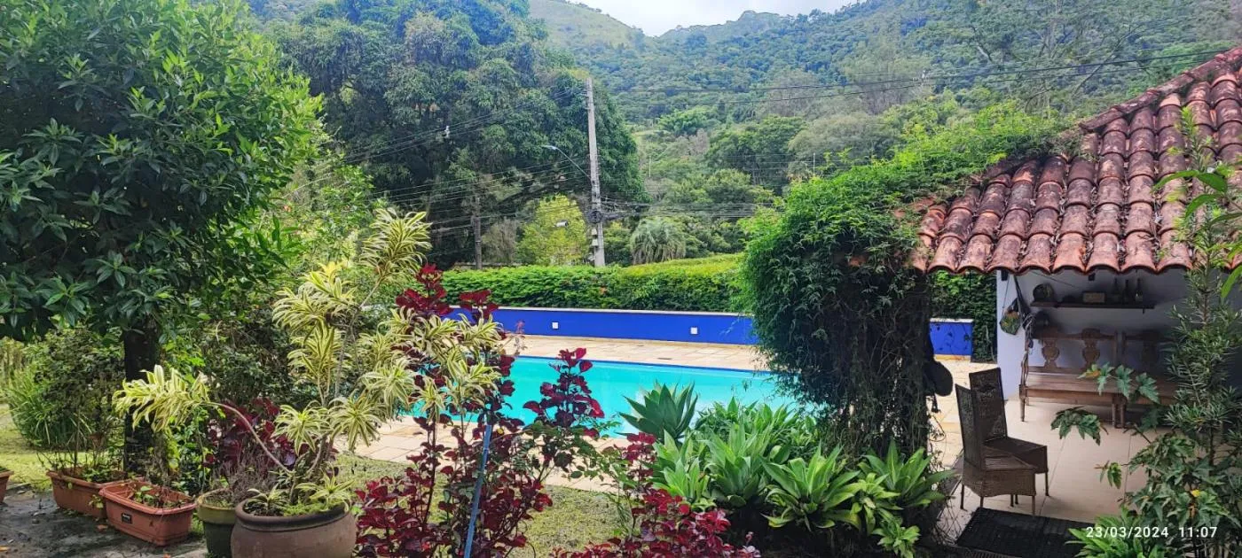 Foto do imóvel Casa para Venda em Petrópolis / RJ em Estrada de Araras