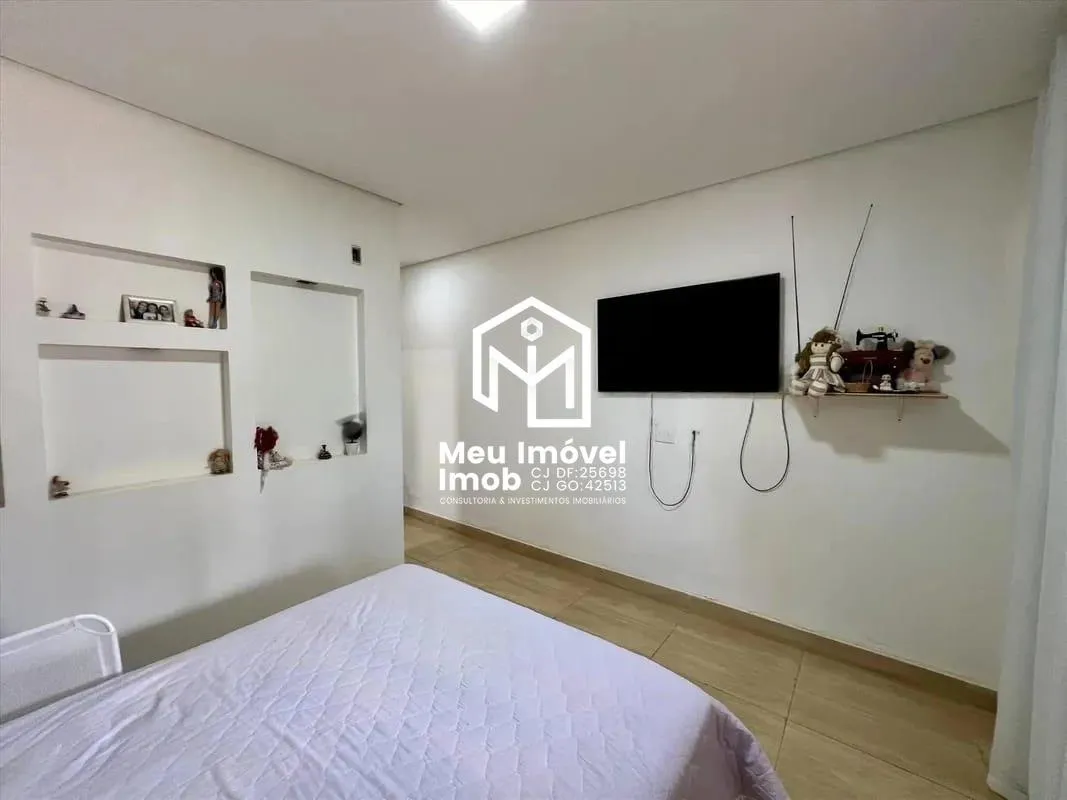 Imagem Condomínio Jardins Casa 4 Quartos 3 Suítes 2 Vagas 350m²