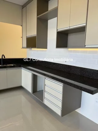Imagem Casa a Venda Com Piscina 3 Suítes sendo uma com Closet Condomínio Jardins Di Roma Indaiatuba SP
