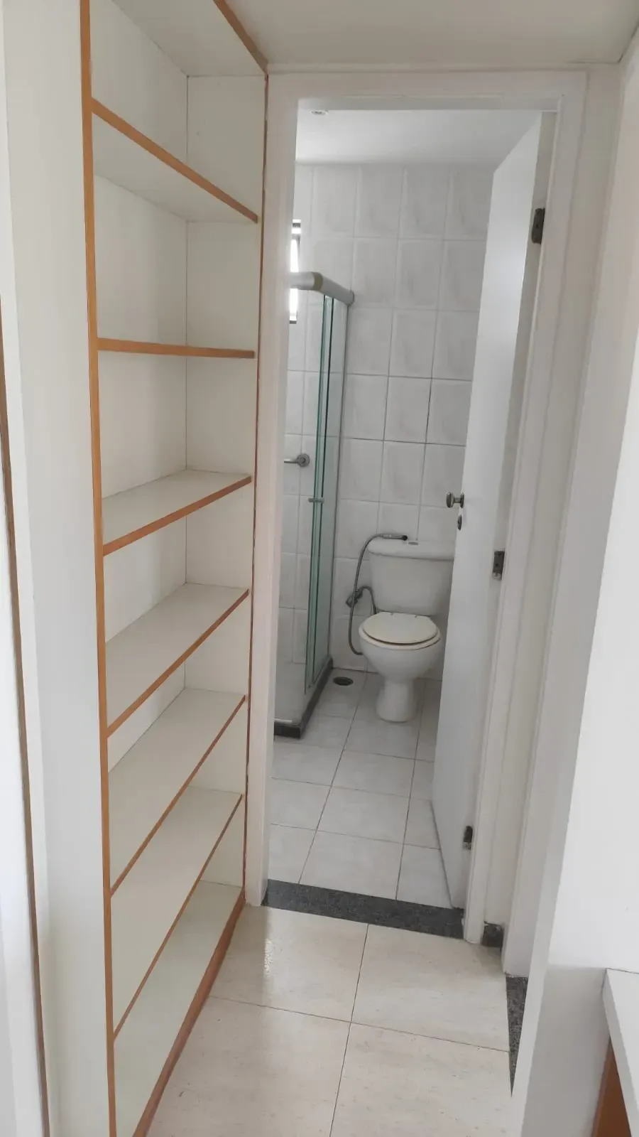 Imagem Apartamento com 1 Quarto para Alugar, 56 m² em Pituba - Salvador
