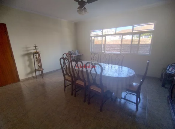 Imagem Apartamento com 3 dormitórios, 1 suíte, dependência completa e 2 vagas no bairro Ponta da Praia em Santos por R$680.000,00