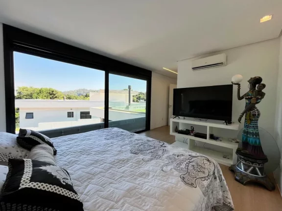 Imagem Casa em Condomínio para venda no bairro Vila Nova em Porto Alegre