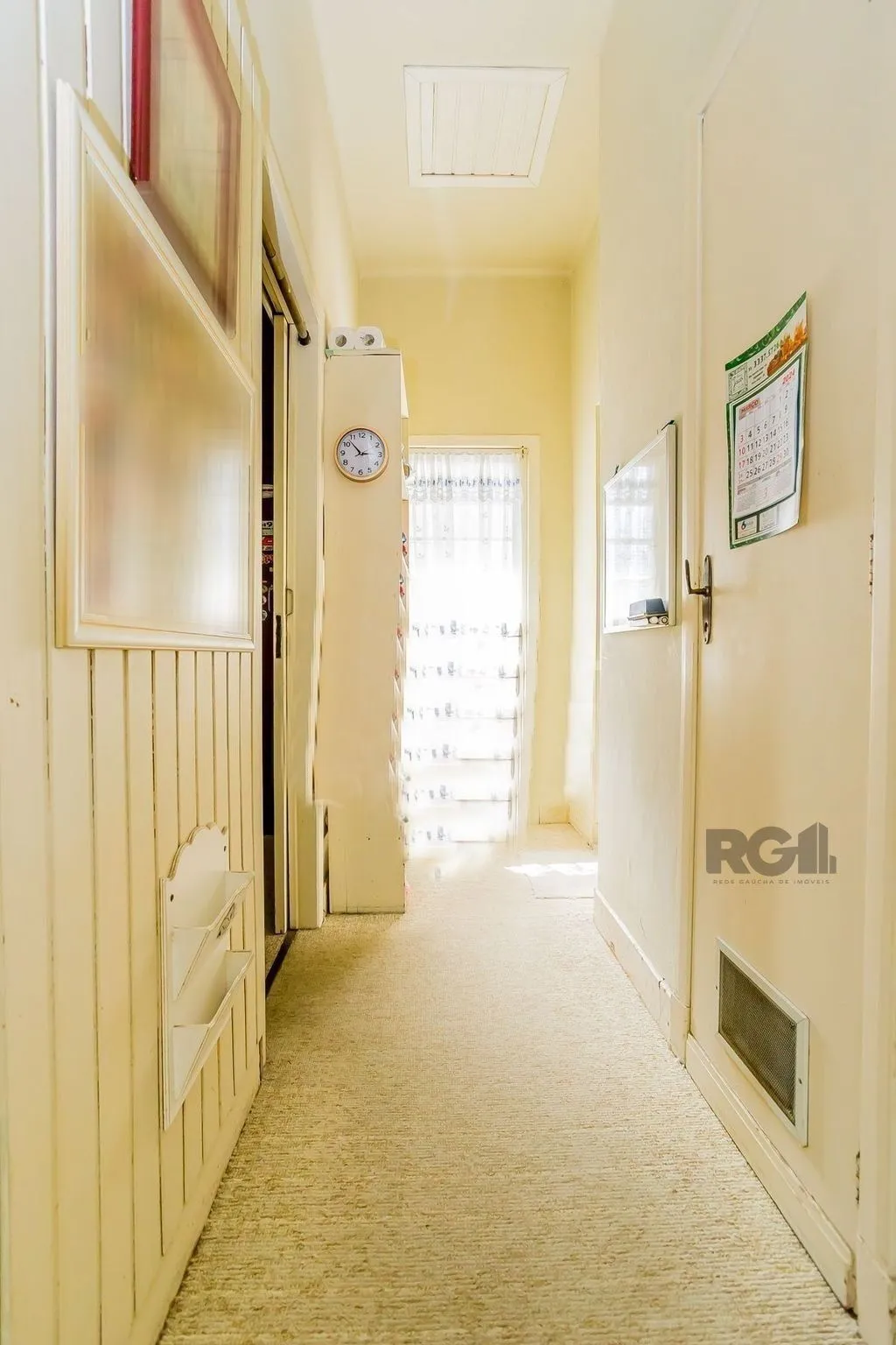 Imagem Casa 3 dormitórios, sendo 1 suíte, 636,29 m² de área privativa e 5 vaga(s) de garagem. Localizado na Rua Zamenhoff, no bairro São João em Porto Alegre.