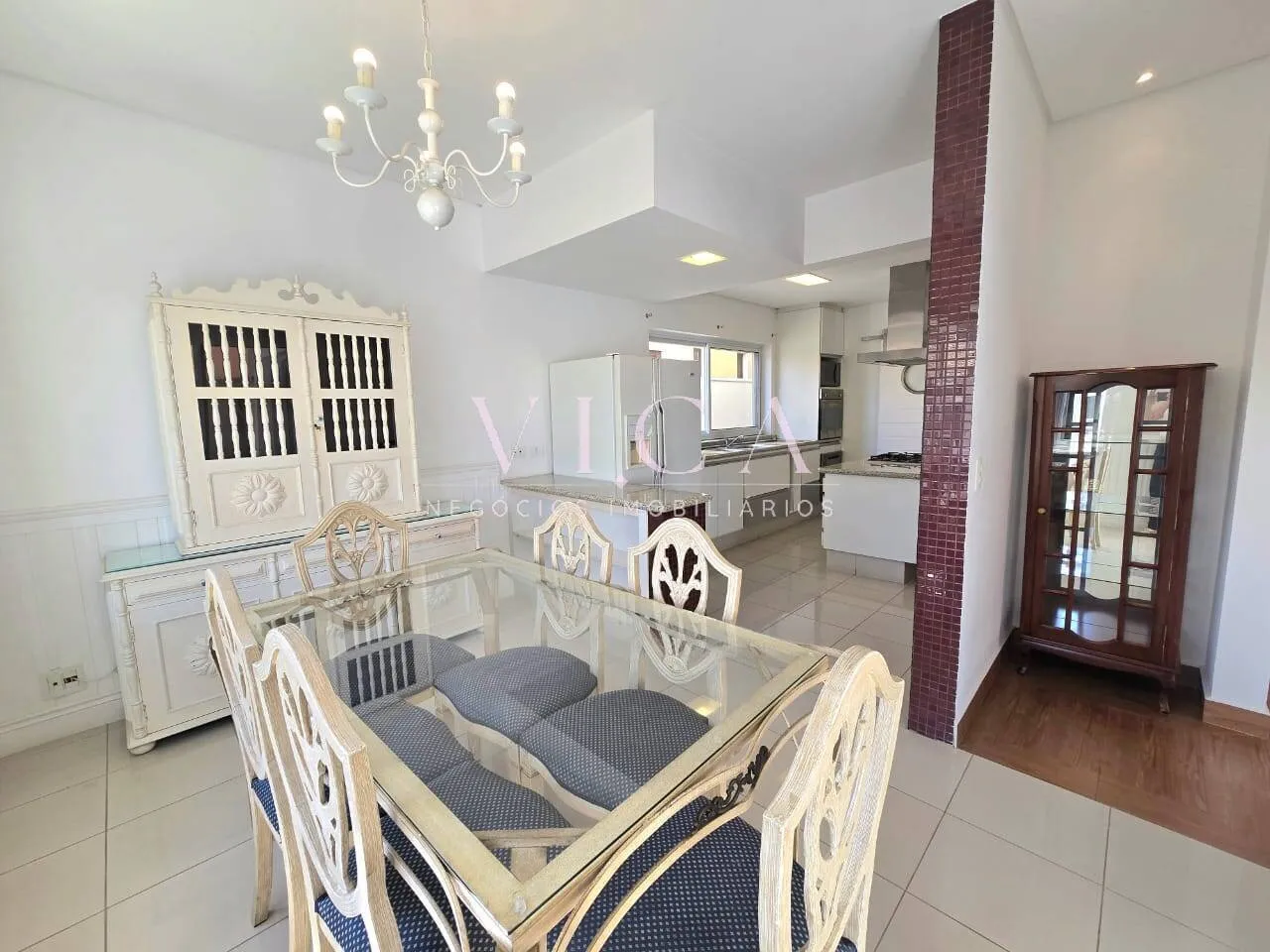 Imagem Alphaville | Casa Mobiliada com Piscina e 3 Suítes | Locação R$ 17.000,00